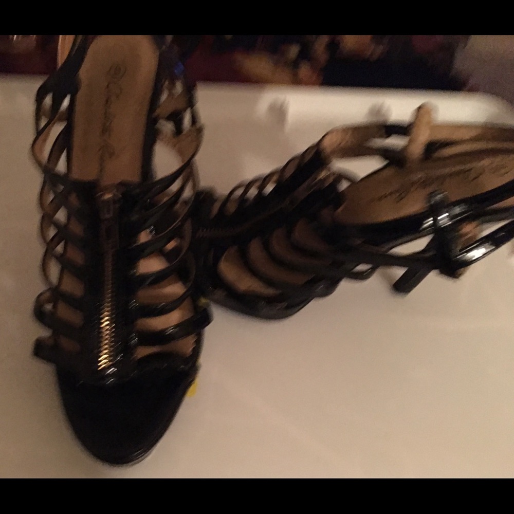 Charlotte Russe Black Patent Leather Sandal,Size 8